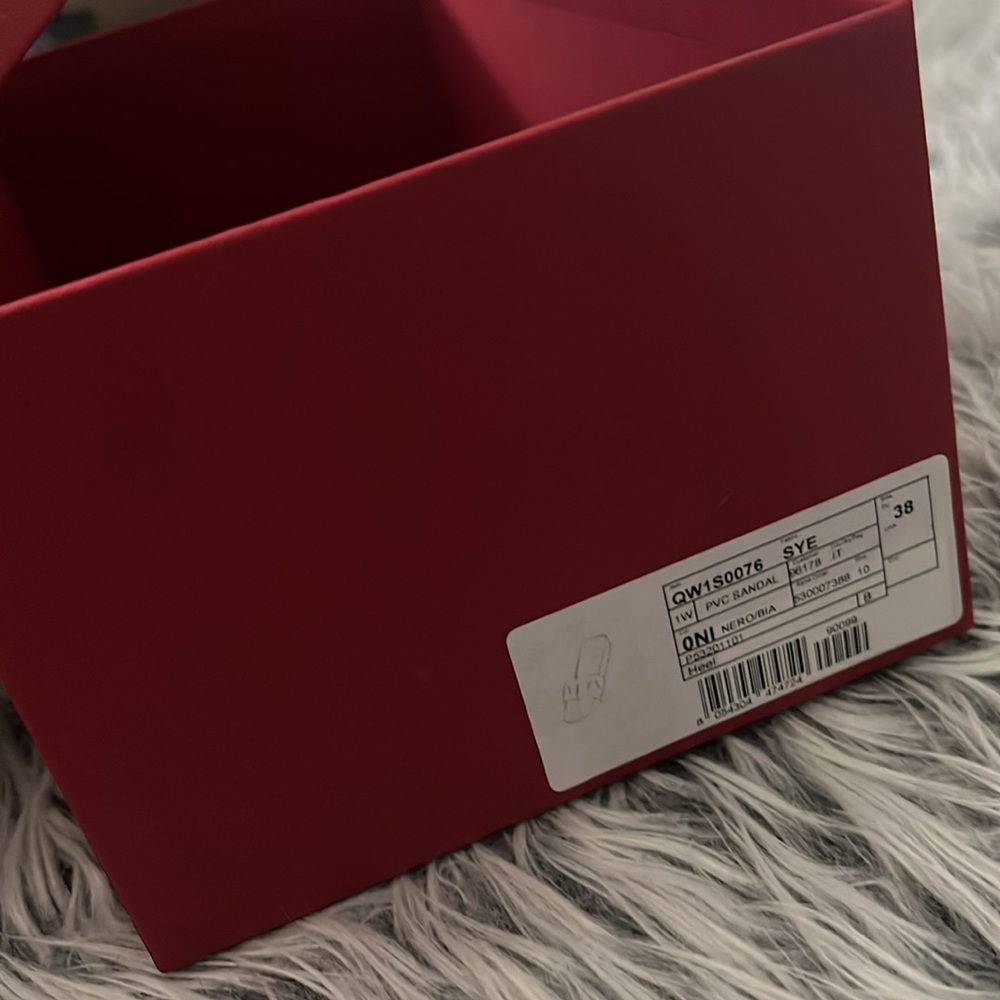 Authentic Valentino Shoe Box - Picture 3 of 3